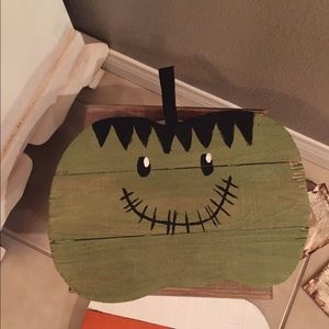 Meet your Posher, Carolyn