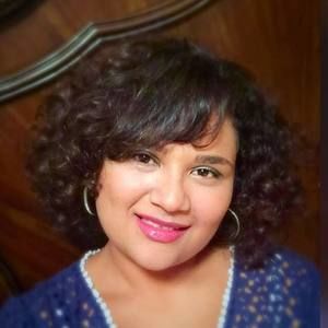 Meet your Posher, Carolina