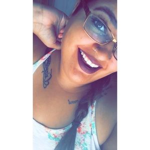 Meet your Posher, Jaclyn