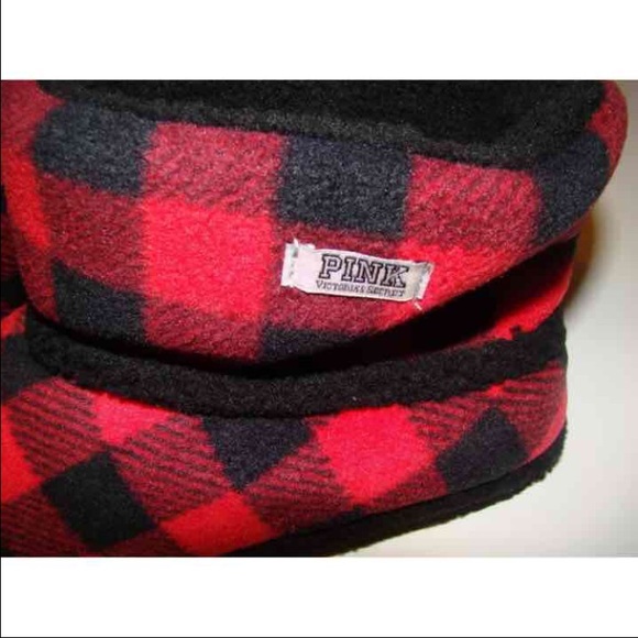 🚫SOLD🚫NEW PINK VS PLAID SLIPPER SIZE S (5-6) - Picture 3 of 4