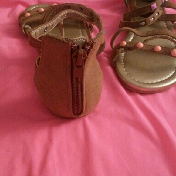 Sandals - Picture 4 of 4