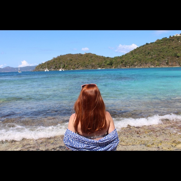 Meet your Posher, Caroline - Picture 1 of 1