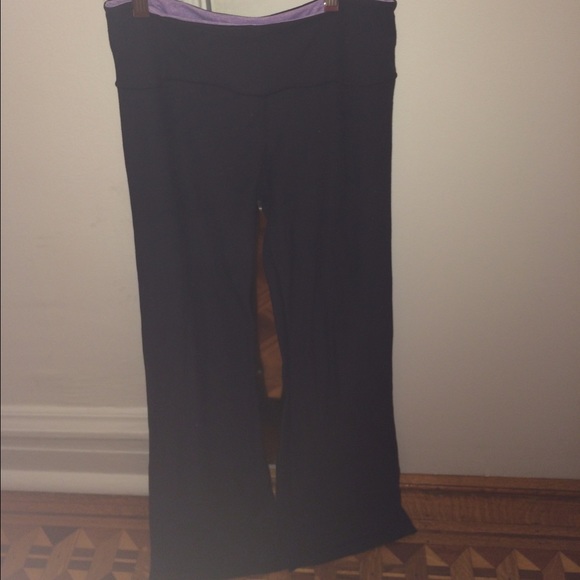 reversible Lululemon yoga pants.
