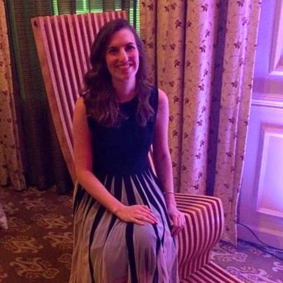 Meet your Posher, Lauren - Picture 1 of 1