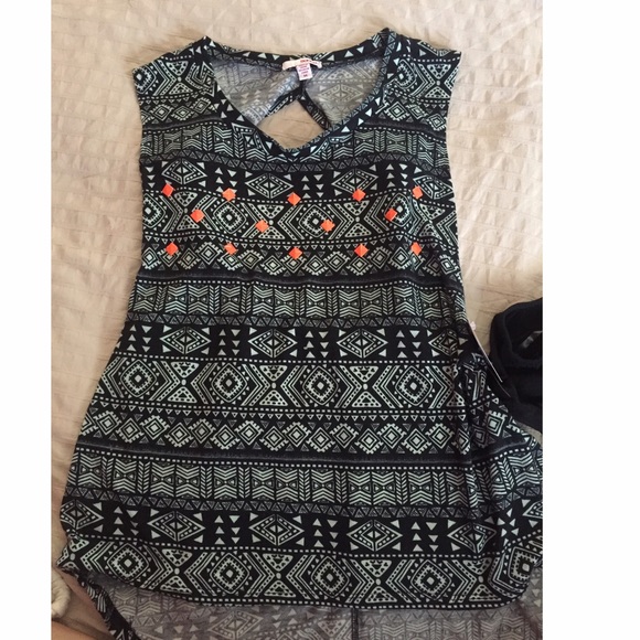 tribal open side / open back tank