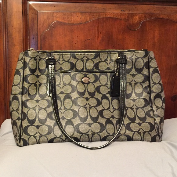 Like new Coach handbag