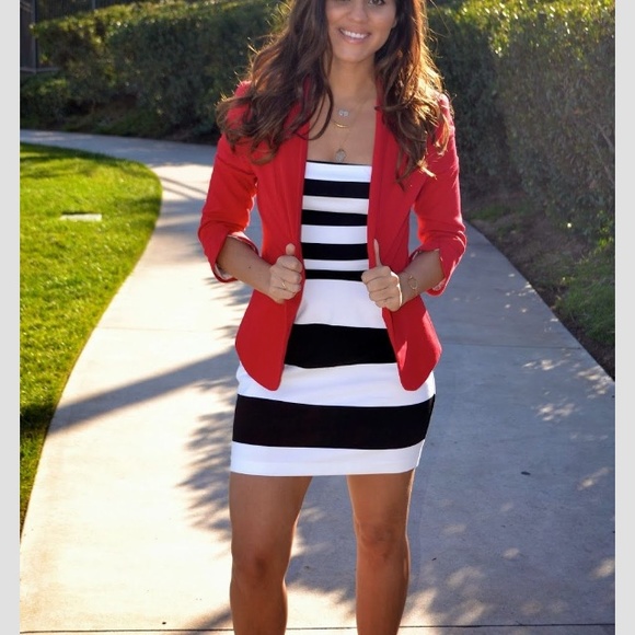 Express Dresses & Skirts - Express striped strapless dress with pockets