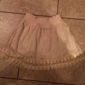 Lace trim skirt high waisted