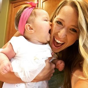 Meet your Posher, Carisah