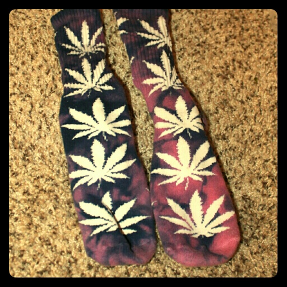 HUF purple tie dye socks!