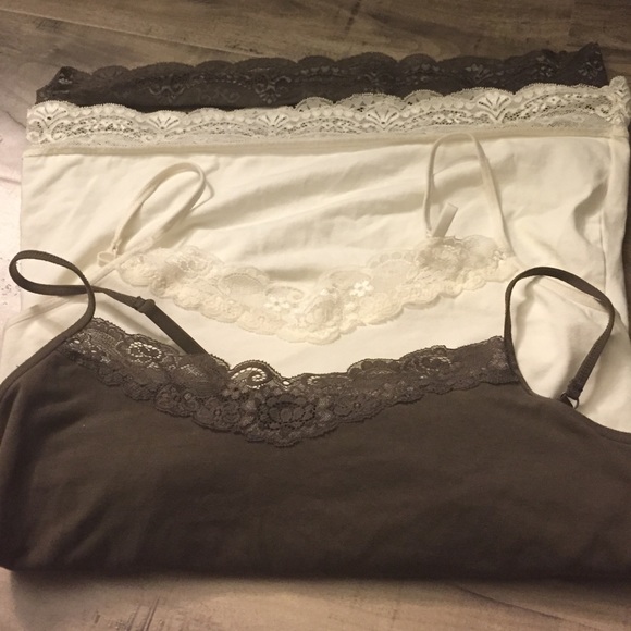 ⚫️ two LACE CAMI w BRA new!