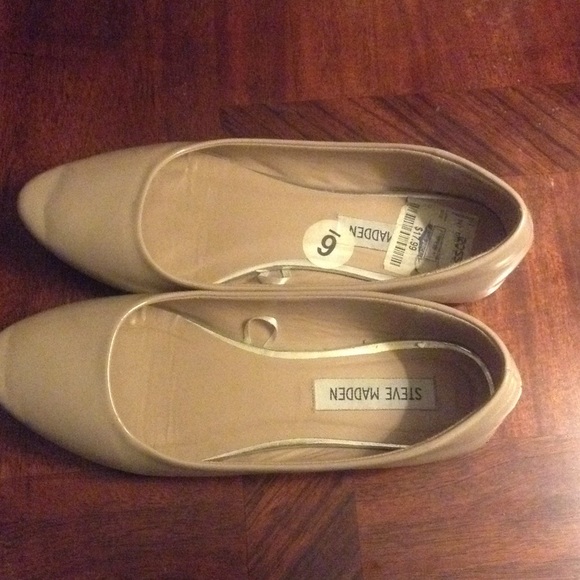 Dress shoes