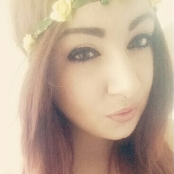 Meet your Posher, Alyssa