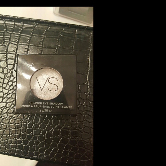 Victoria's Secret eye shadow