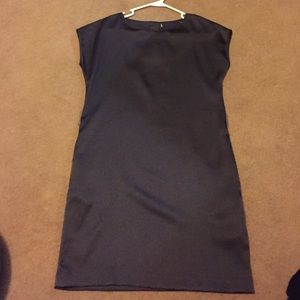 Dark grey shift dress. Size medium, missing belt.