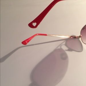 Juicy Couture Accessories - Juicy Couture Aviators Juicy Couture Accessories - Juicy Couture Aviators
