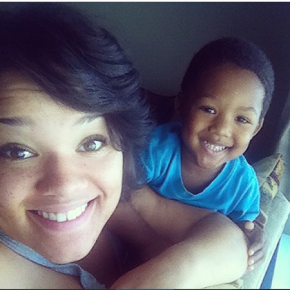 Meet your Posher, Shanay - Picture 4 of 4