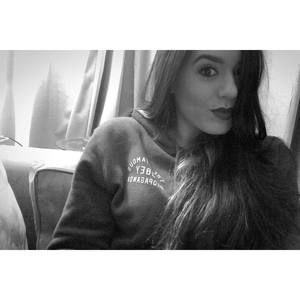 Meet your Posher, Melanie