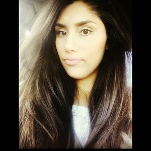 Meet your Posher, Adrianna