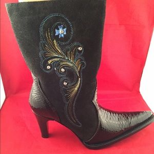 Brand new leather Lady Di jar boots! Size 7
