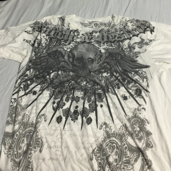 Men's rue 21 design shirt