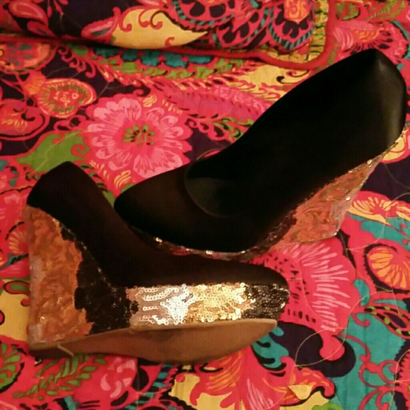 Bkack Satin Wedge