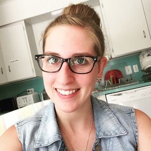 Meet your Posher, Alyssa