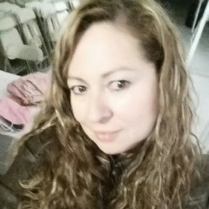 Meet your Posher, Alma