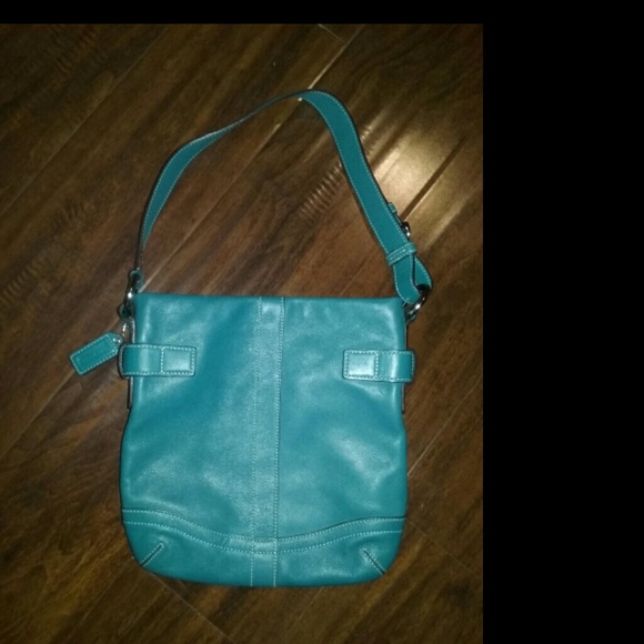 ***ON SALE!***Pre owned Coach Purse