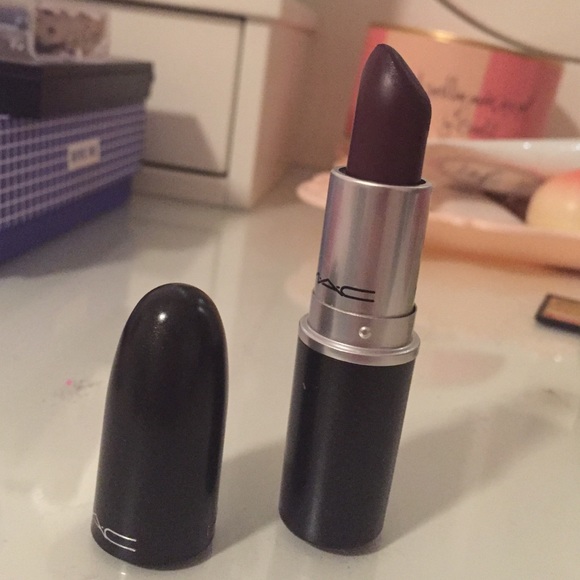 Mac Smoked Purple lipstick
