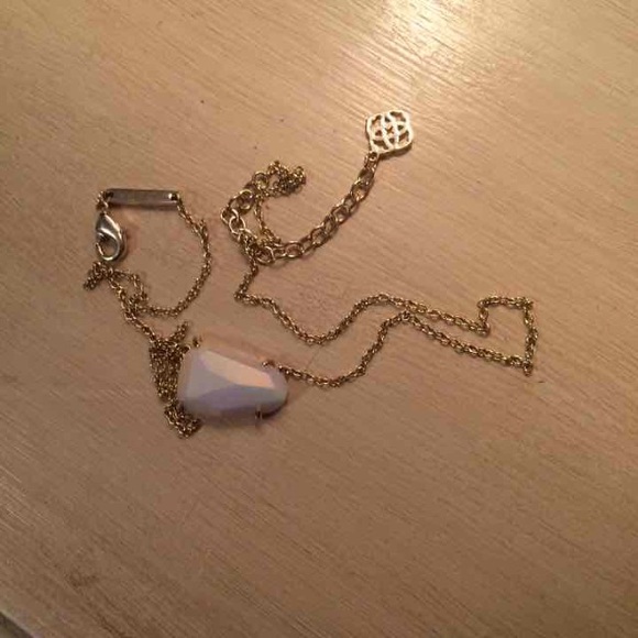 White iridescent Kendra Scott isla