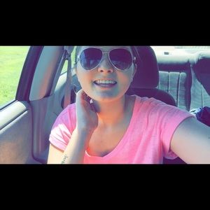 Meet your Posher, Marissa