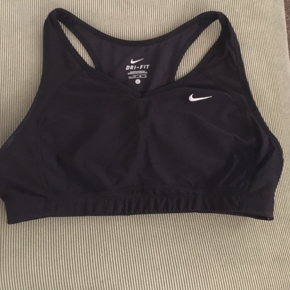 Nike DRI-FIT Sports bra