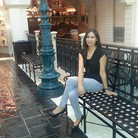 Meet your Posher, Xenia - Picture 1 of 1