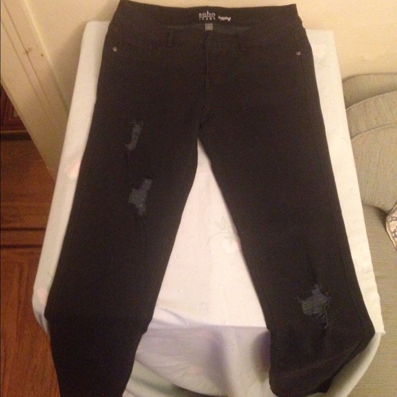 Brand new, NYC Soho jeans, distressed black skinny - Picture 3 of 4