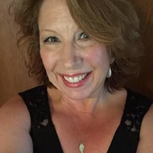 Meet your Posher, Cynthia excelforlife