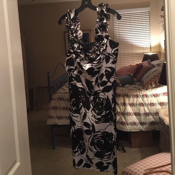 BRAND NEW Floral Silk Dress - Picture 1 of 4