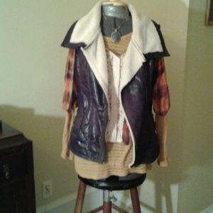 Shearling vest (faux).