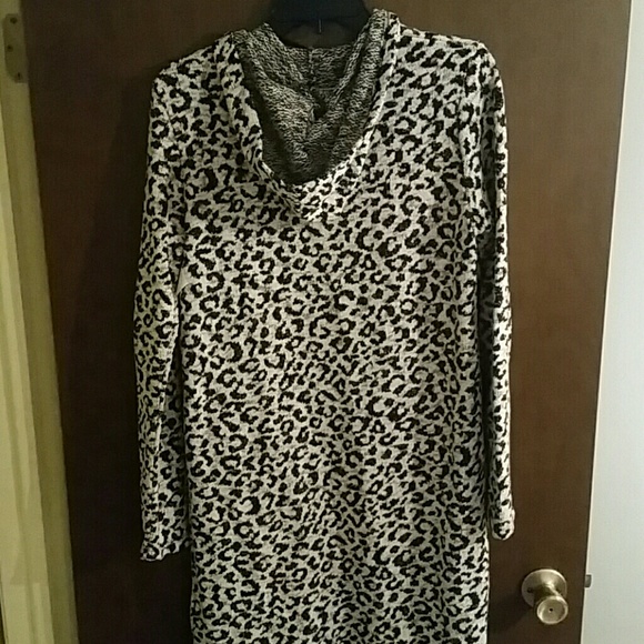 Sweater - Picture 2 of 2