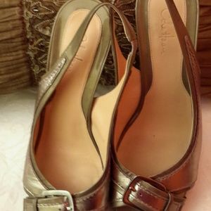 Perfect Sling back shoe metallic gold