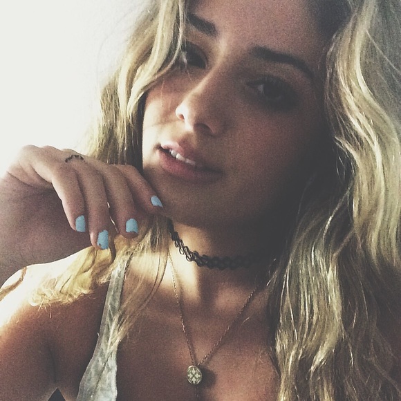 Meet your Posher, Alisha - Picture 1 of 1