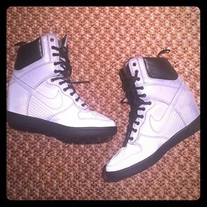 NIKE hi top shoes that glow