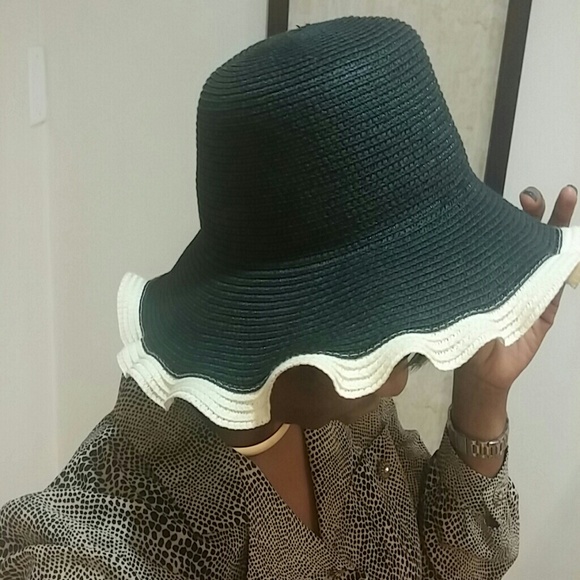 Hat - Picture 2 of 4
