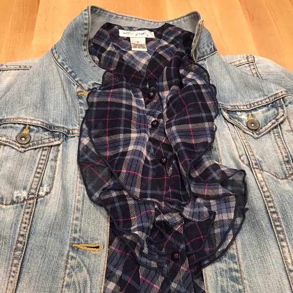 Plaid Ruffle Front Blouse - Picture 4 of 4