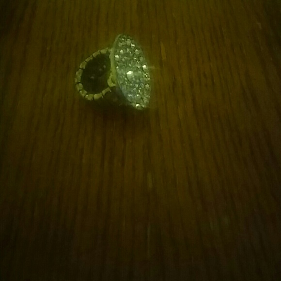 Ring - Picture 2 of 2