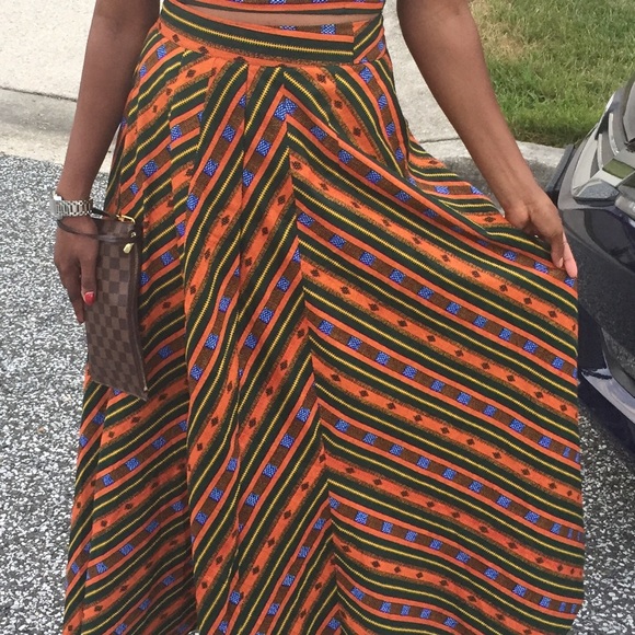 Size 6 Ankara crop top & skirt. - Picture 2 of 3