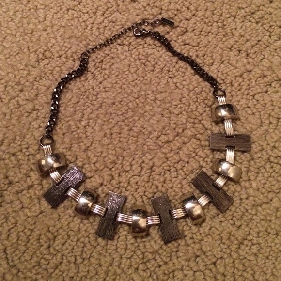 Jewelmint necklace