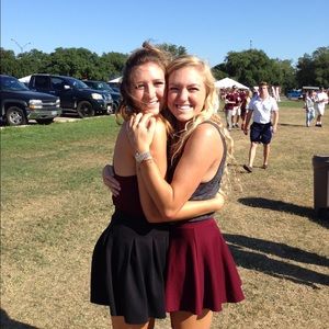 Meet your Posher, Jillian