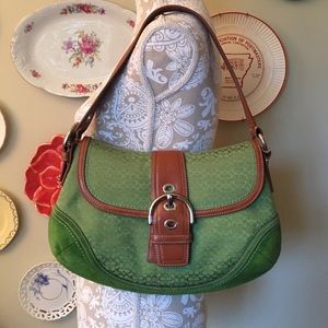 🎈Final Sale🎈Coach Green Hobo Bag Vintage