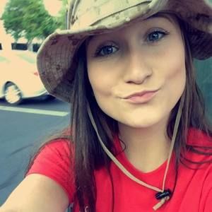 Meet your Posher, Libby